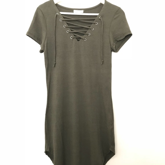 Dresses & Skirts - Olive Green Short Sleve Dress